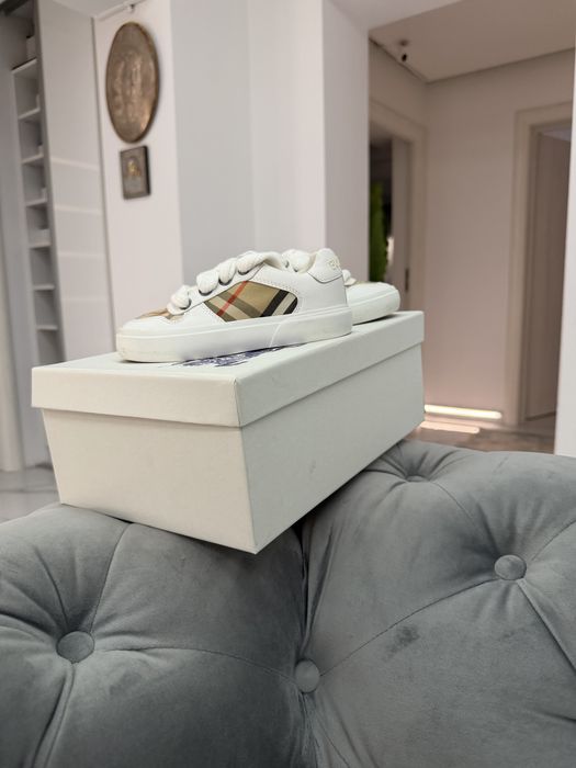 Adidasi Burberry copii - nr. 27