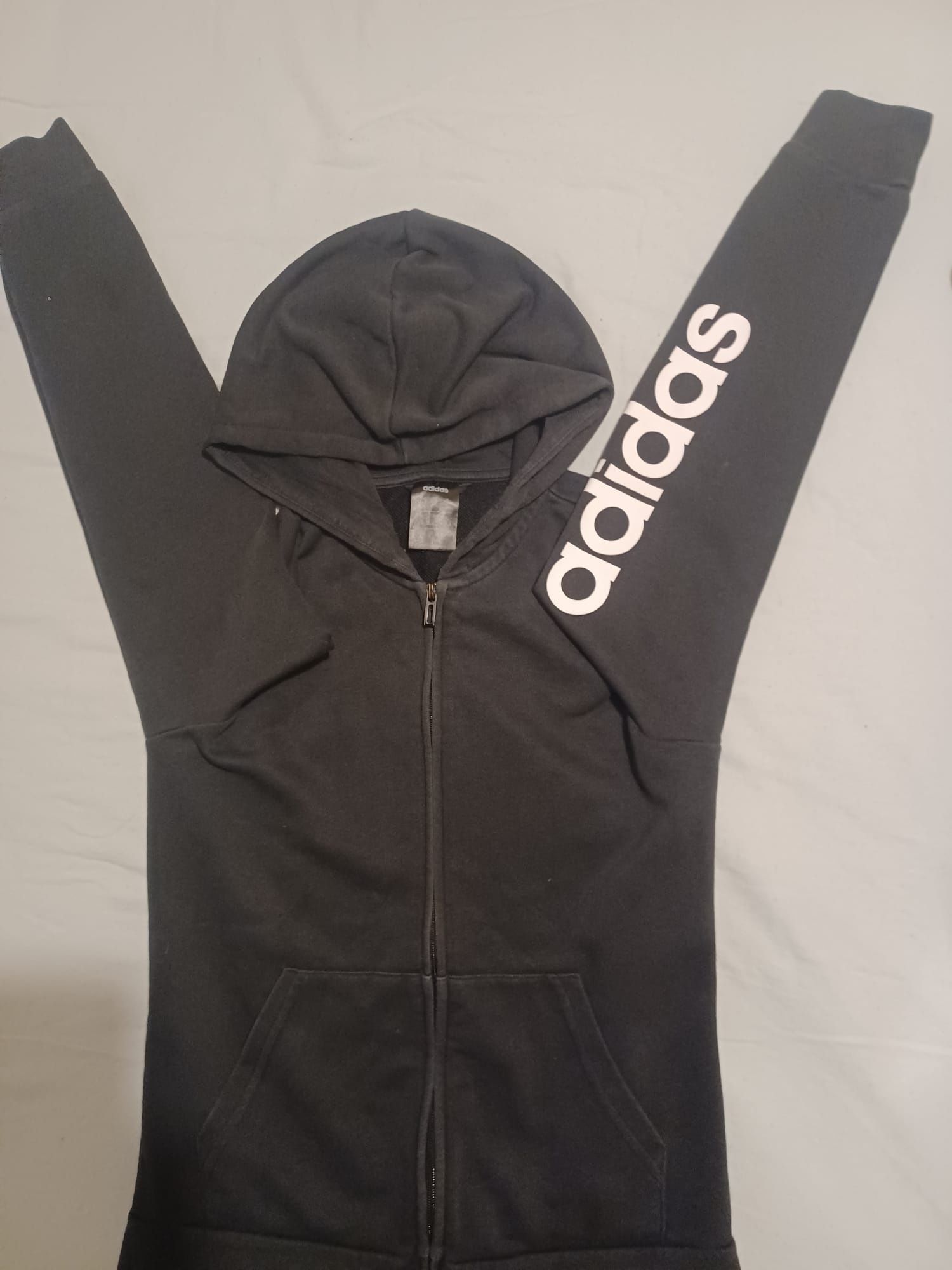 Hanorac adidas marimea S