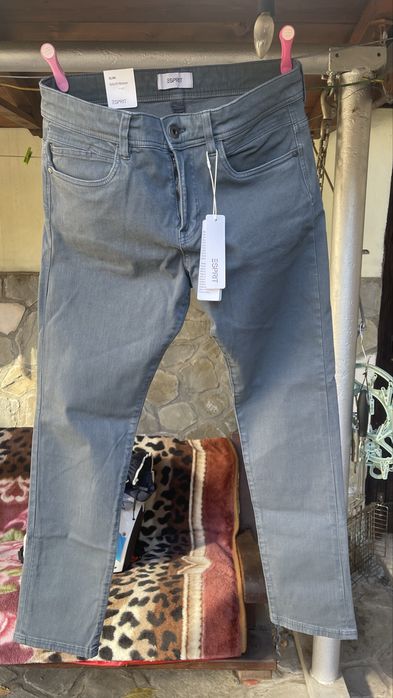 Blugi Esprit slim, marimea 33/32