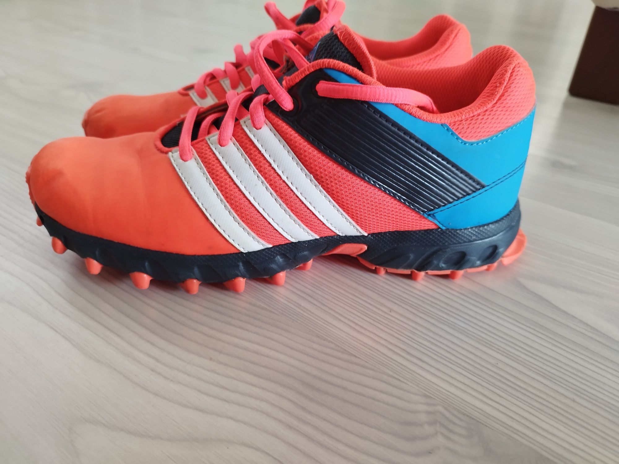 Adidas 37 1/2 pantofi sport 37,5