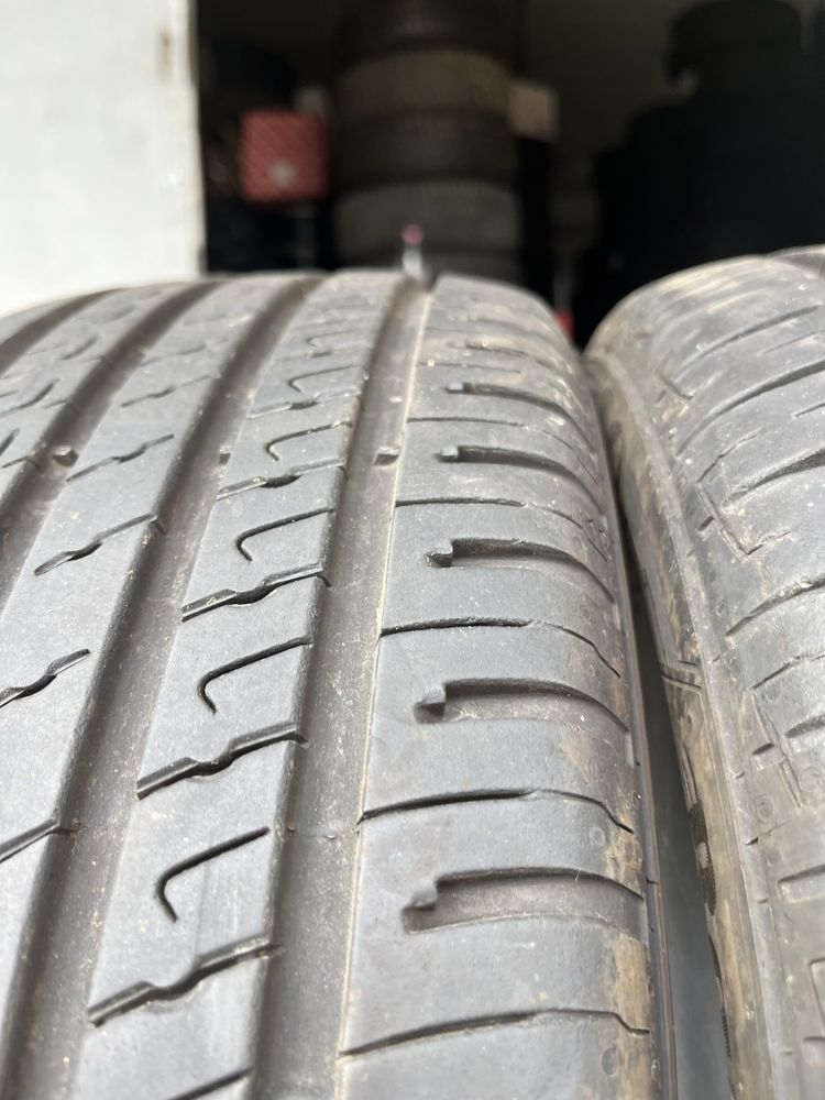 2 бр. летни гуми 195/55/16 Barum DOT 0823 7 mm