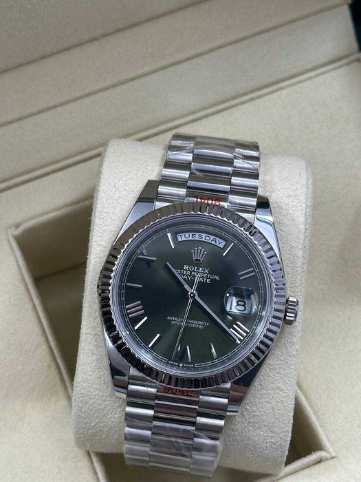 Rolex Day-Date 40mm ref. 228239 - Green Roman Dial