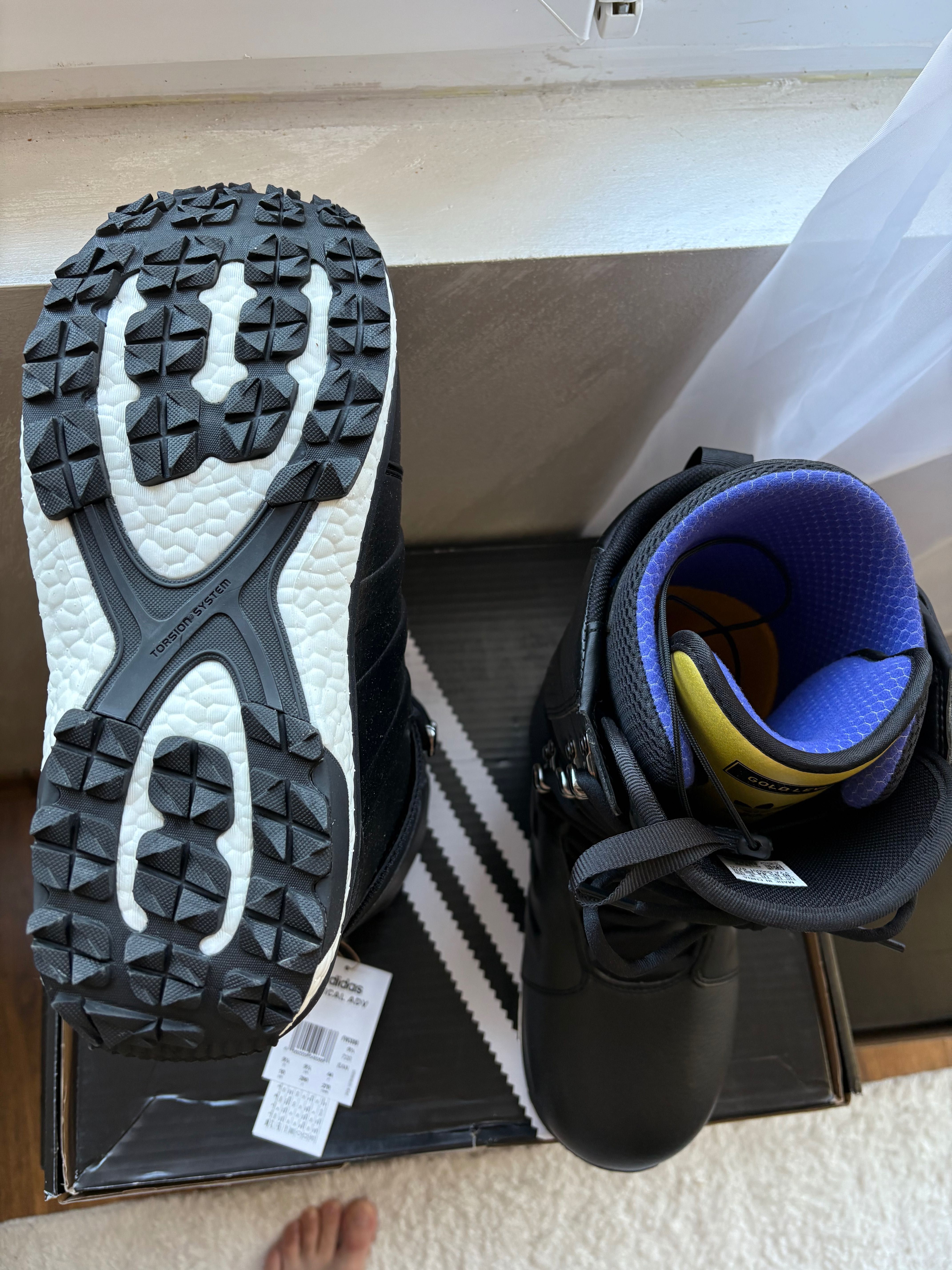 Сноуборд обувки,,adidas”-чисто нови!и