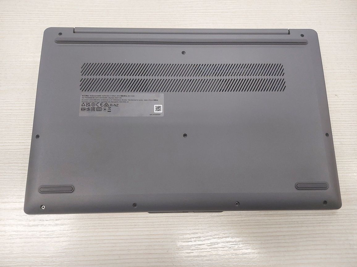 Новые Lenovo (Core i3-1315u, 8 Gb DDR5, 256 Gb SSD)