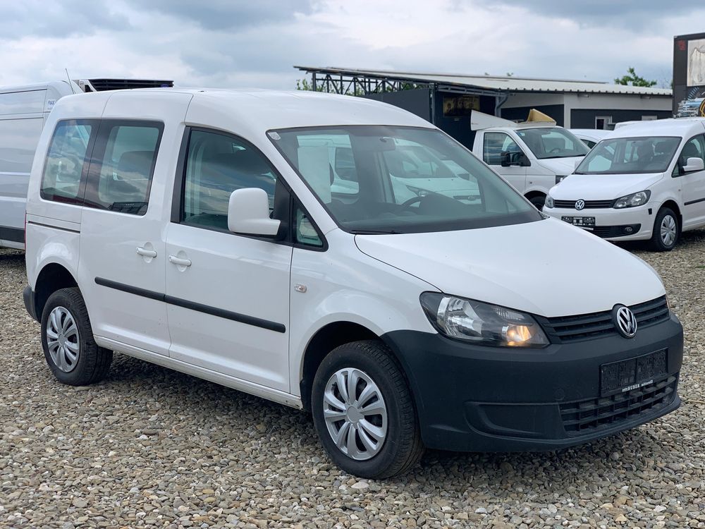 Volkswagen Caddy 4MOTION / 2015 / 2.0TDI TRENDLINE