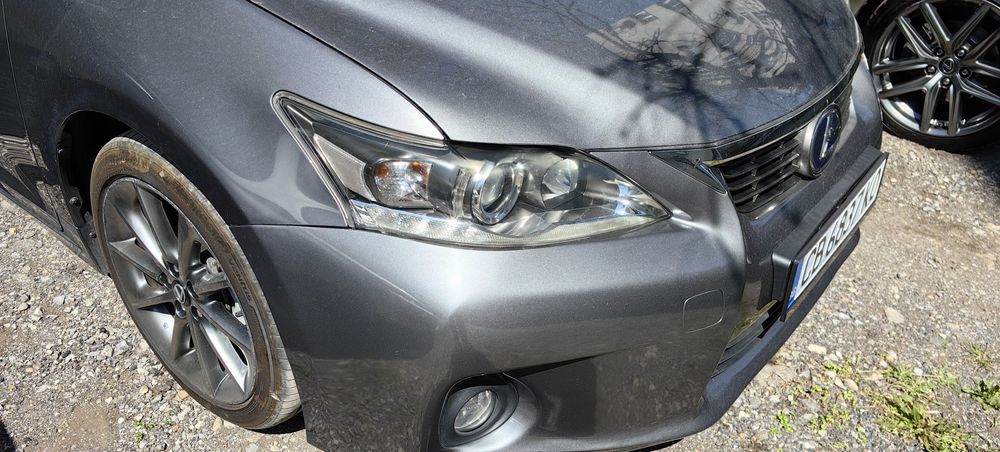 Предна броня за ЛЕКСУС СТ200Н.