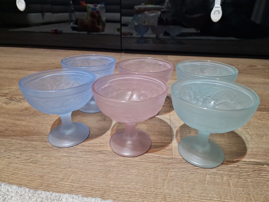 Boluri Sticla Mata Decorate / Din 1930 / Vintage