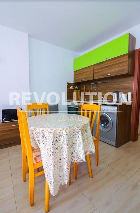 Едностаен апартамент в района на Св.Св. Константин и Елена!