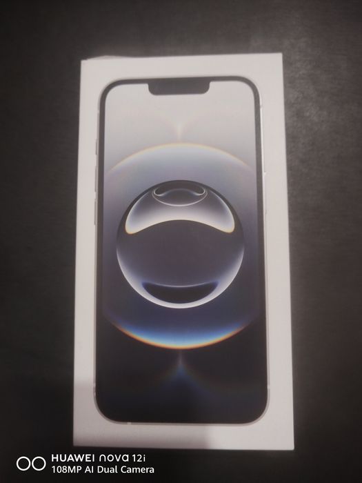 Продава се IPhone 16e