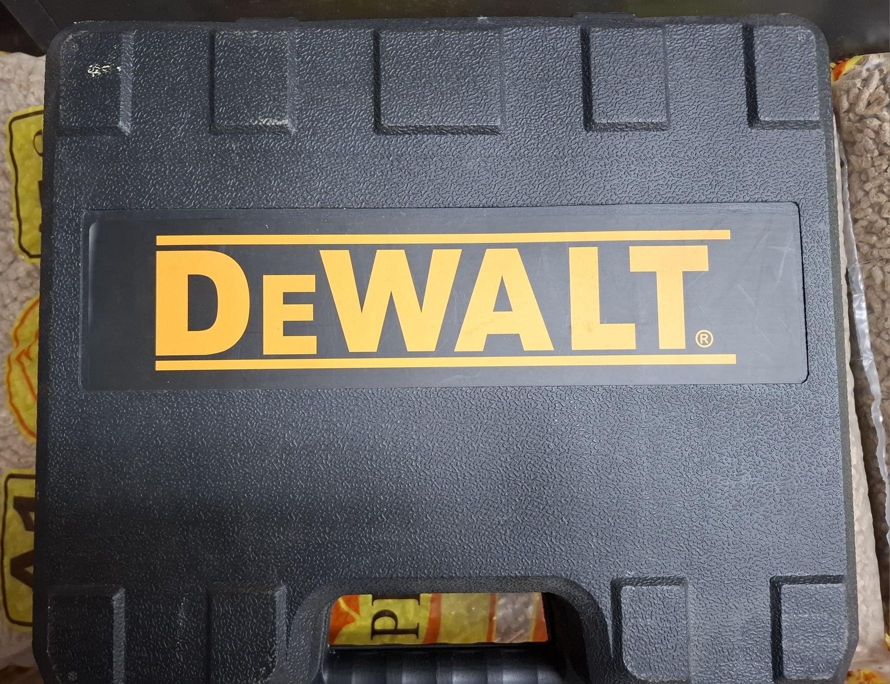 Винтоверт Dewalt