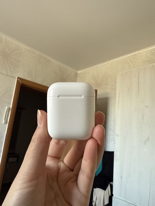 Продам airpods 2