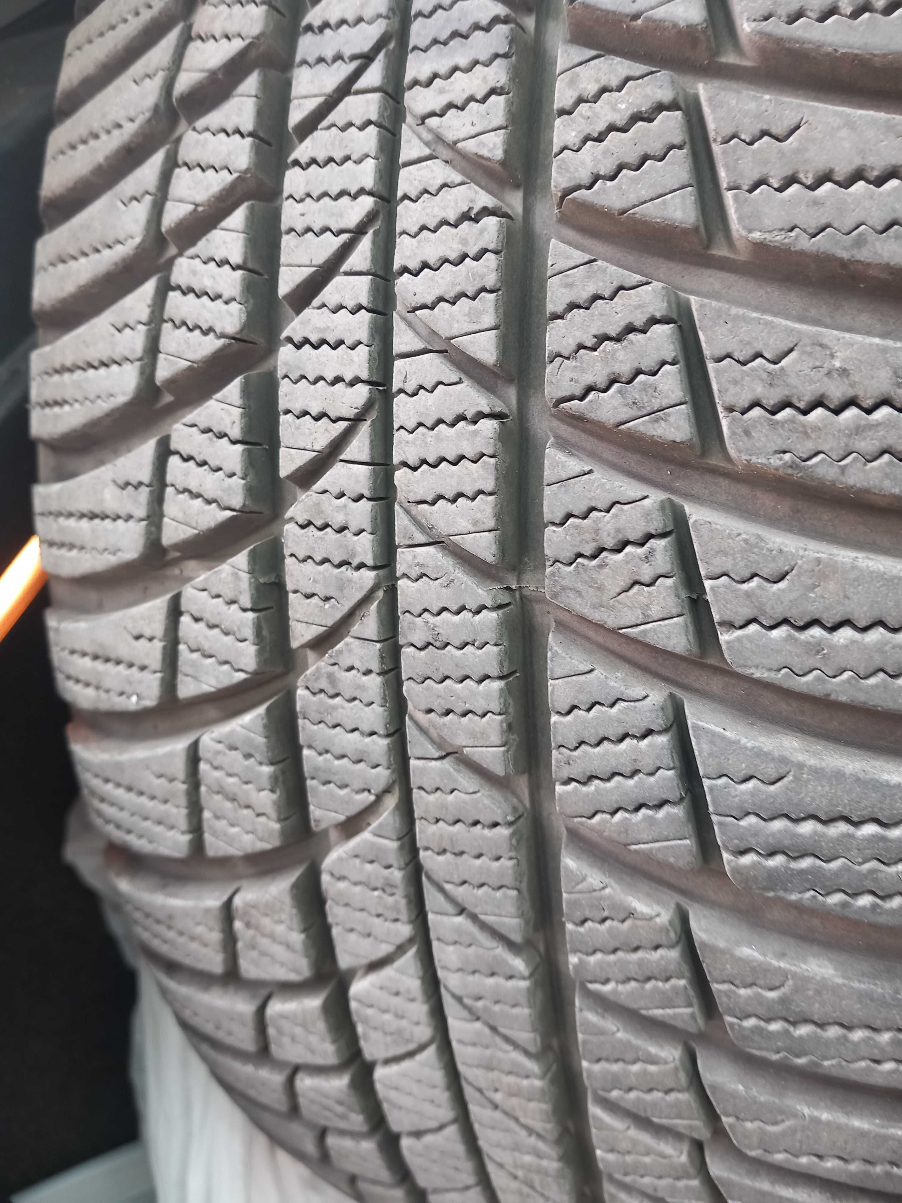225/45 R17 Brigestone
