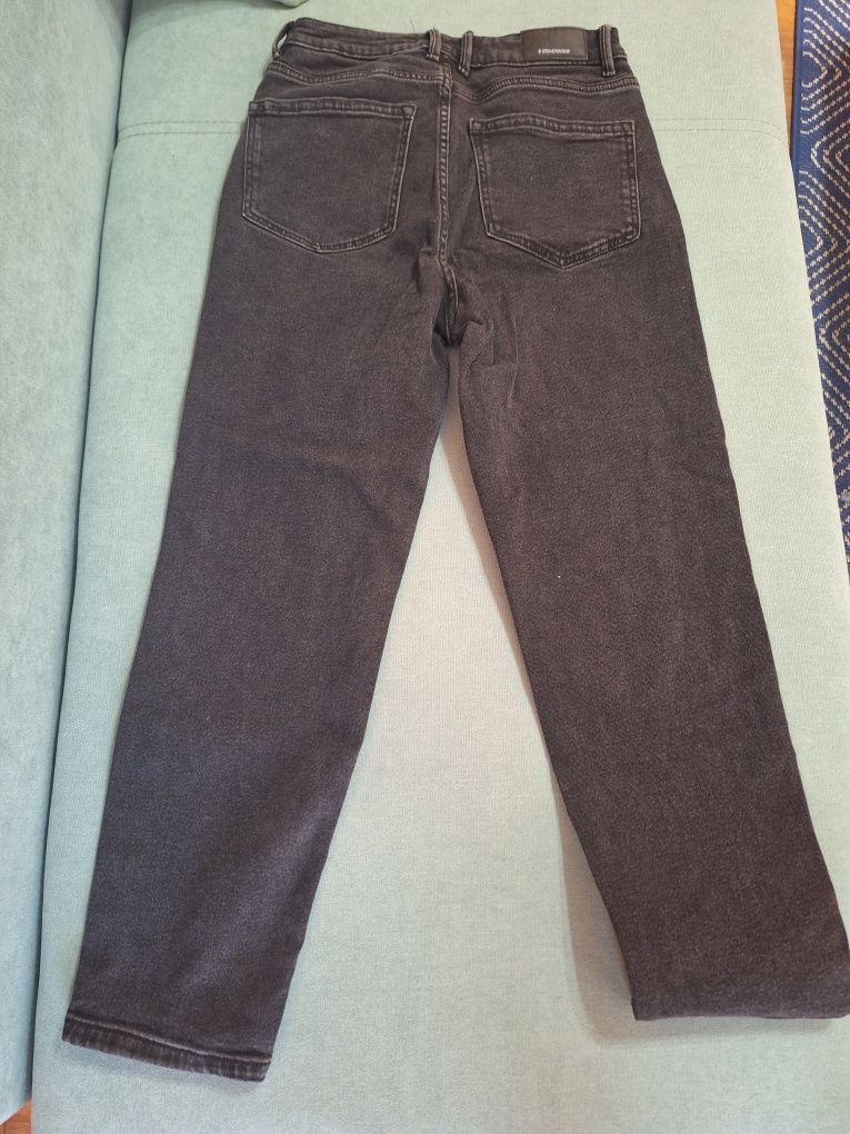 Дънки Stradivarius 40 размер/ Mom Slim Fit