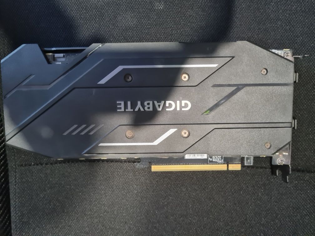 Vand placa video RTX 2060