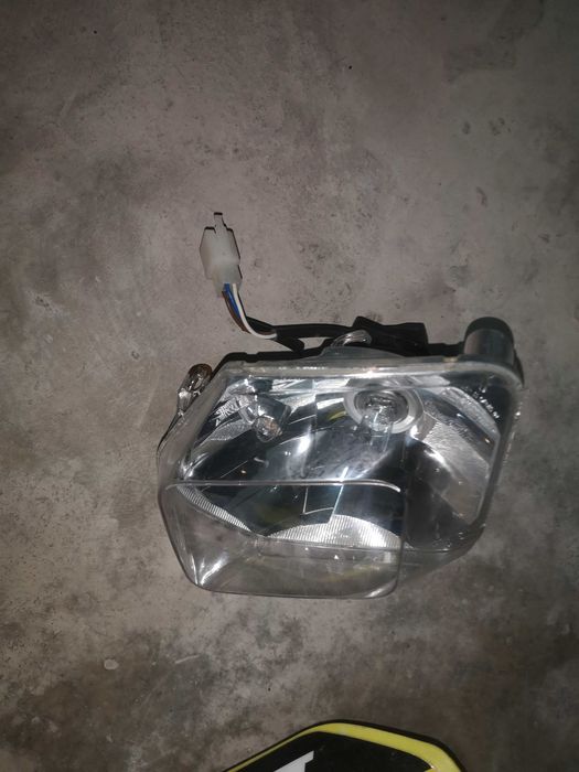 Фар за Husqvarna/ Хускварна 2017-2023 и гардове за предница