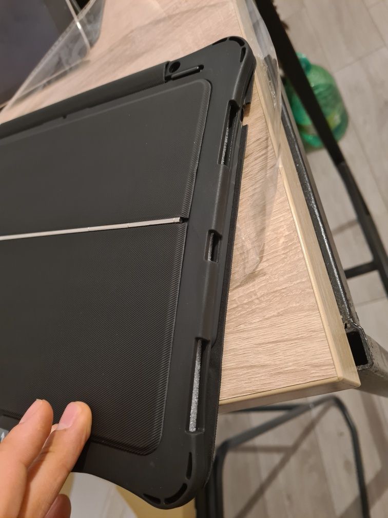 Husa cu tastatura ipad 12.9 inch ipad pro 2018 si air 4