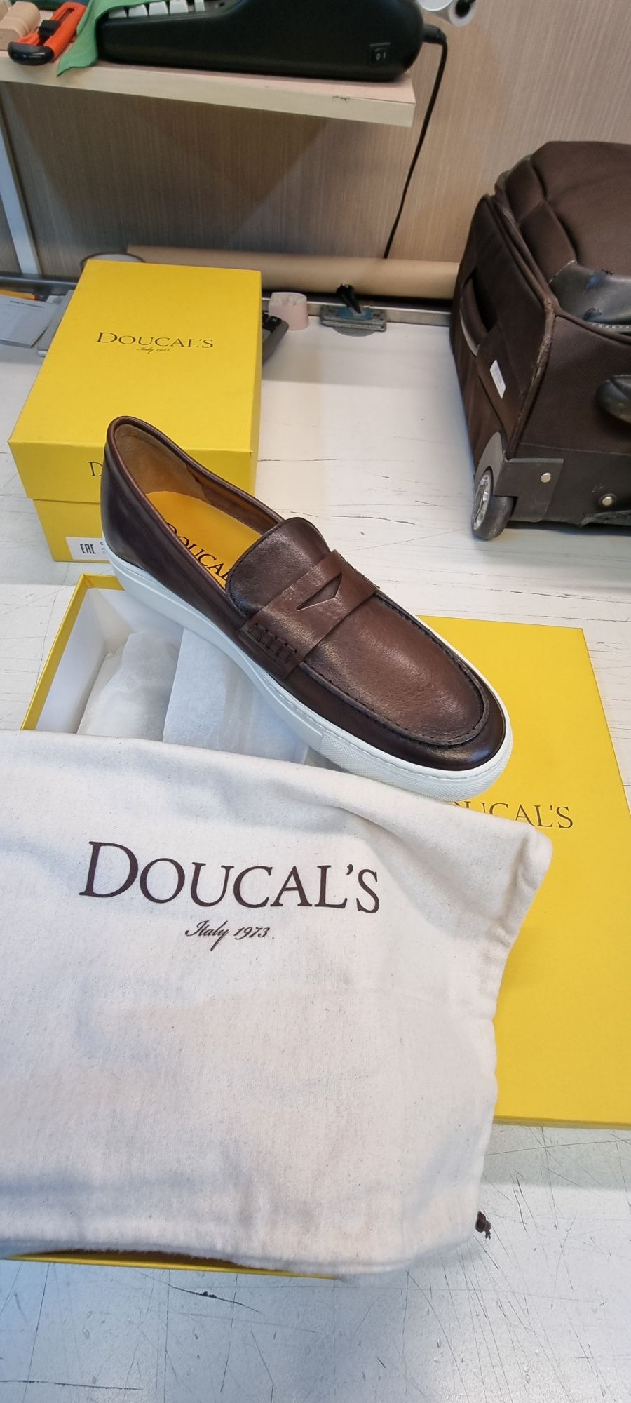 Loafers  Doucal's 42