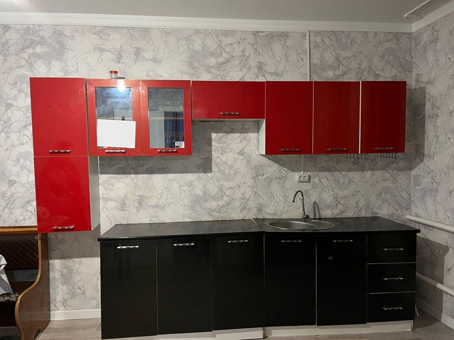 Продается Бу Кухонный гарнитура