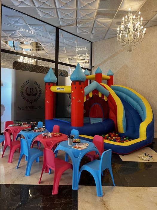 Tobogane gonflabile, Pictura pe fata, Kids corner, Masina Baloane, joc
