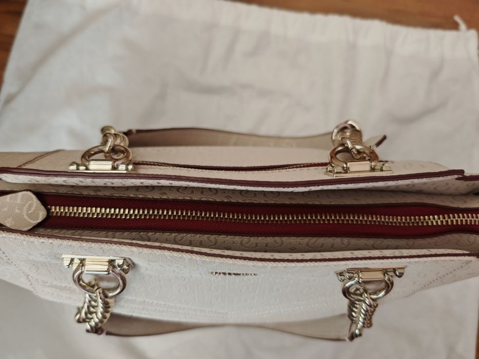 Оригинална чанта - червен, бордо и бежов цвят