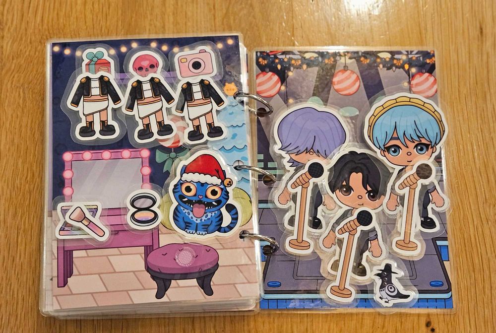 Christmas K-Pop  Demon Hunters Velcro album