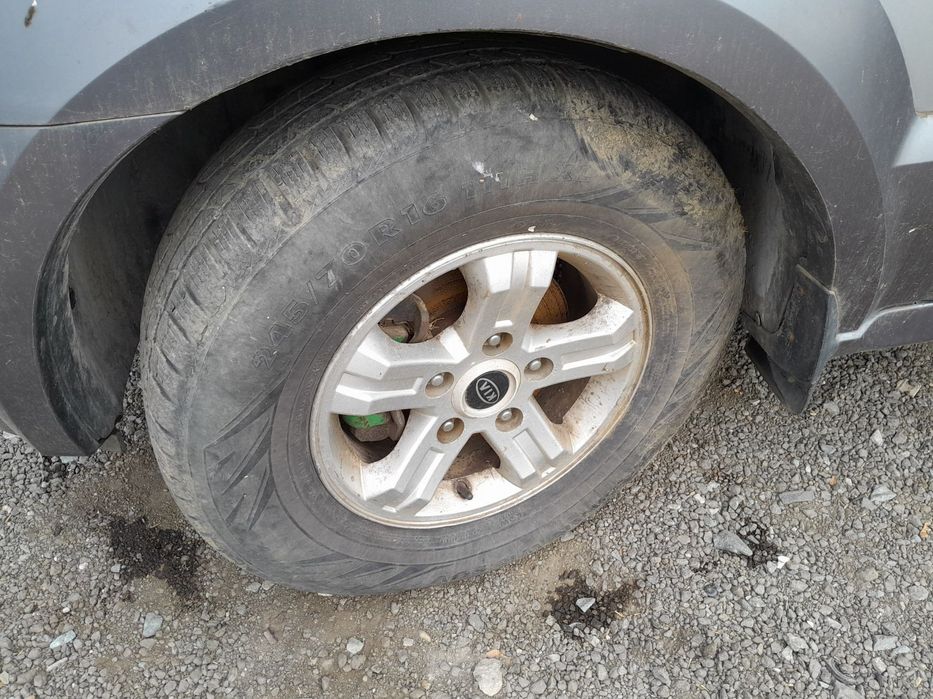 Dezmembrari  Kia SORENTO 1 (JC)  2002  > 0000 2.5 CRDi Motorina