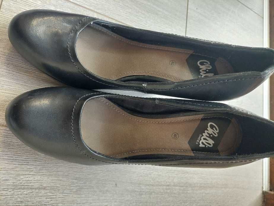 Дамски кожени обувки -НОВИ-последна бройка -40номер