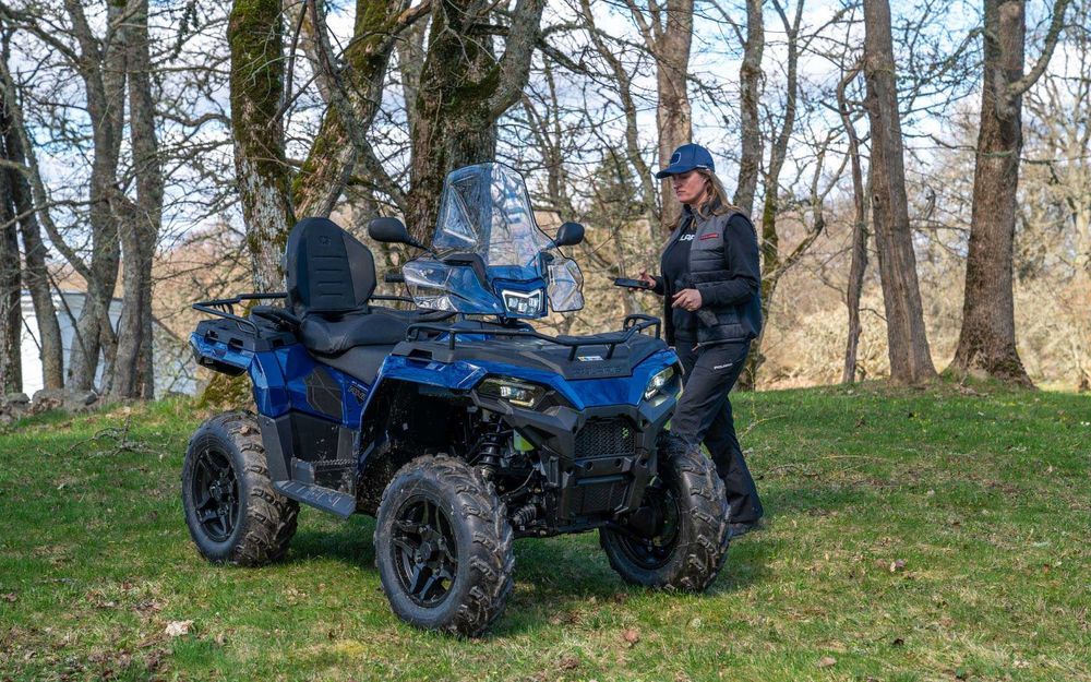 Polaris Sportsman 570 Touring EPS T3 model 2025- stoc EST BIKE Campina