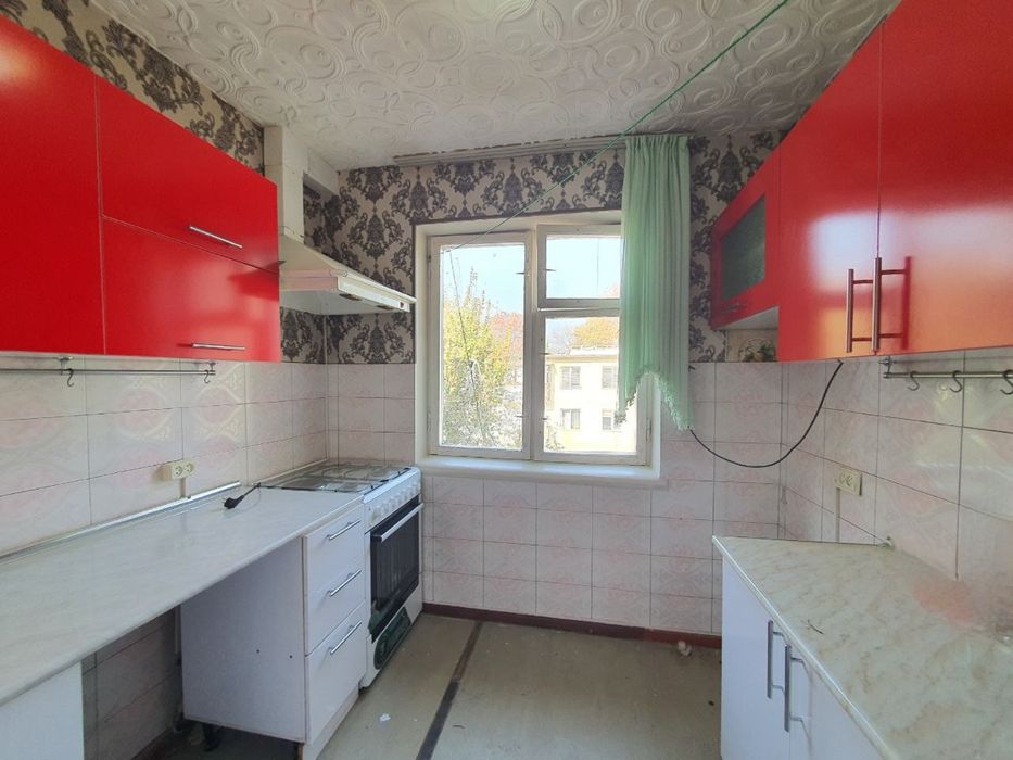 Фрунзенский масивда 2 хоналик квартира ижарага берилади