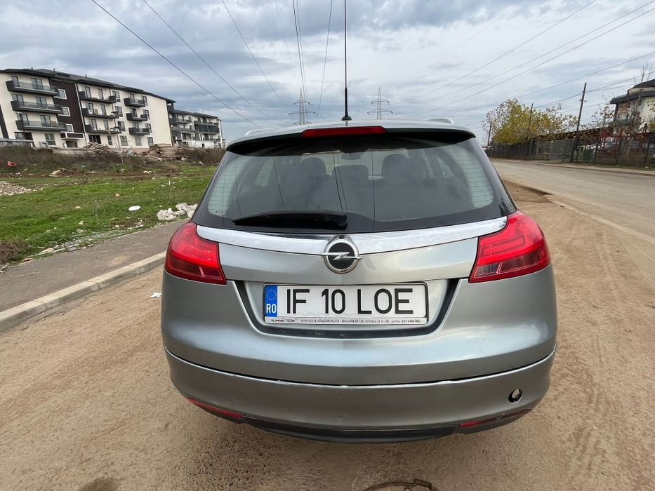 Opel Insignia 2012 – 2.0 Diesel, Automată – 214.062 km – 2200 €