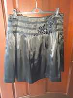 Fusta din satin cu accesoriu,de ocazie sau pt birou, revelion sau Crac