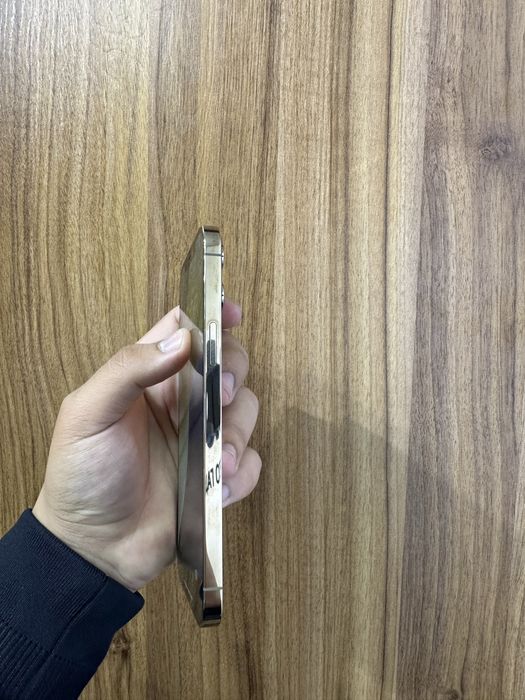 iPhone 12pro max gold 128gb 77%