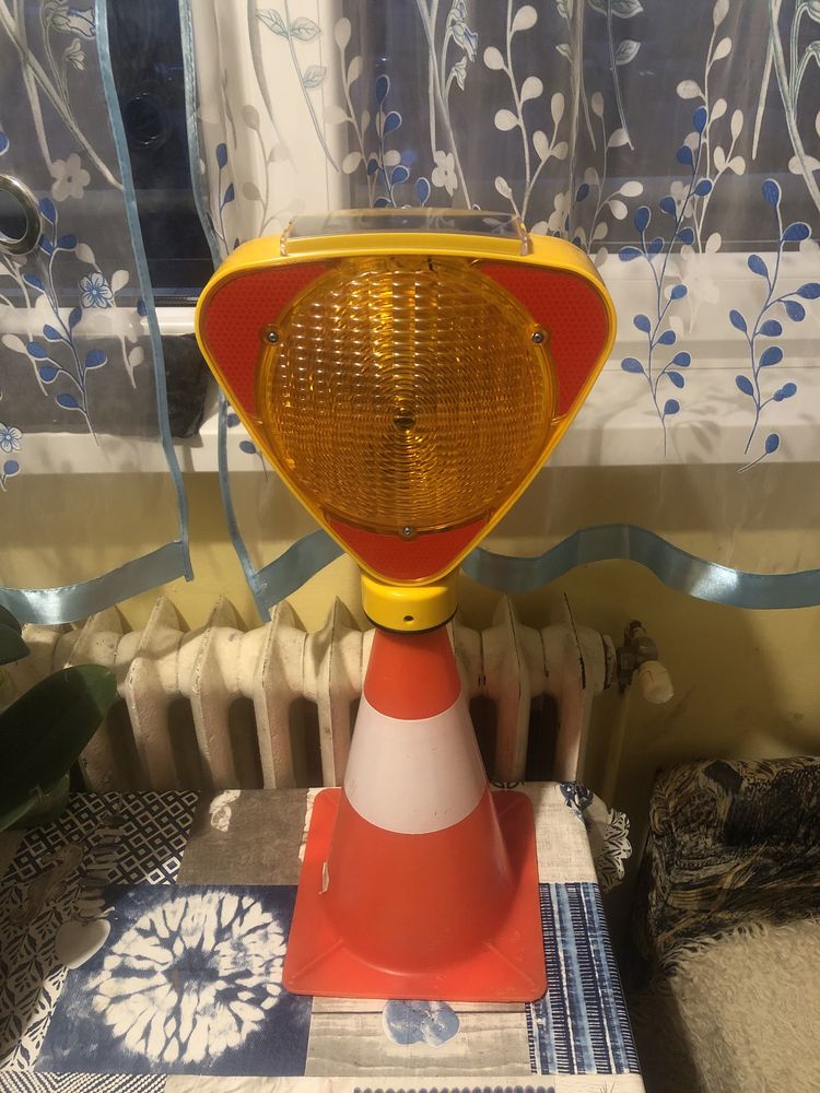 Lampa semnalizare Trafic cu Panou Solar