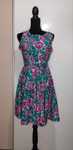 Rochie colorat[ in V/clos cu cordon in mijloc, cambrata NOUA