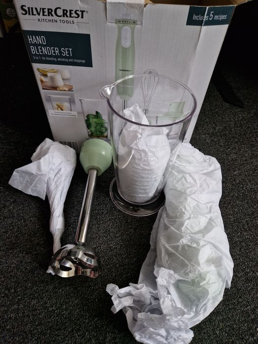 Robot de bucătărie nou