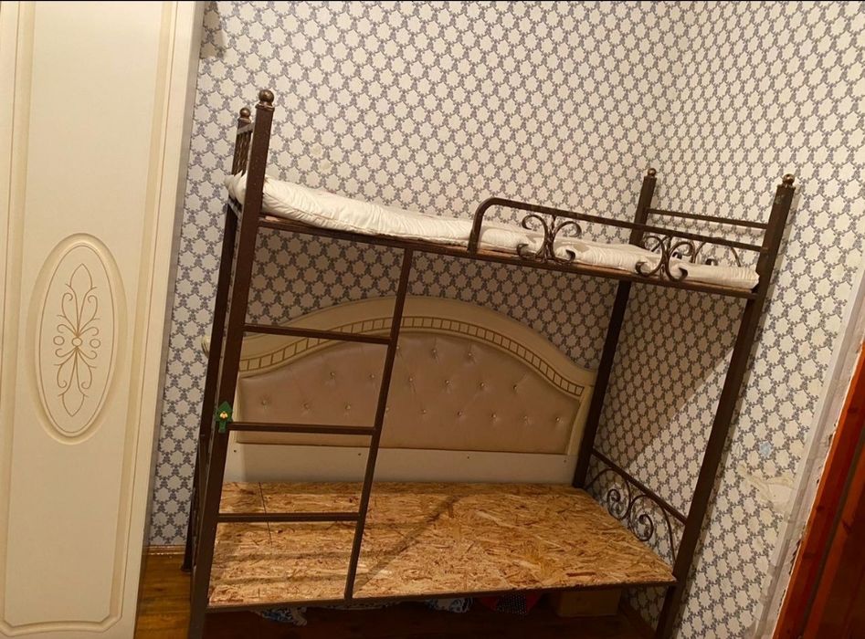 Размер:180×80Детская 2х ярусная кровать.Цена:Договорная