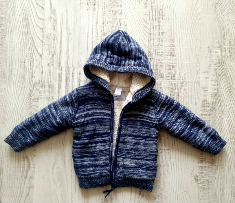 Hanorac/geaca tricotata, dublata cu blana, marimea 86