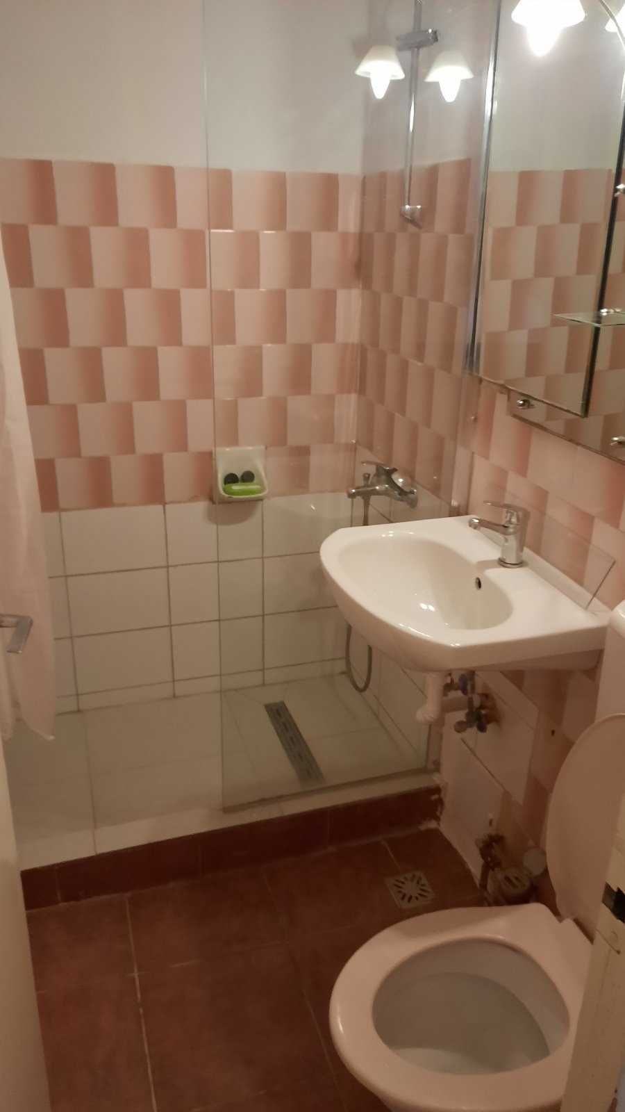 inchiriez apartament