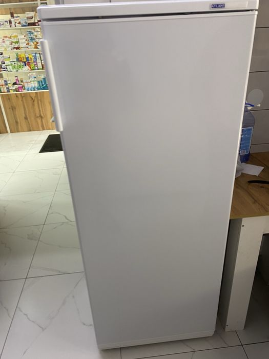 Холодильник в хорошем состояний