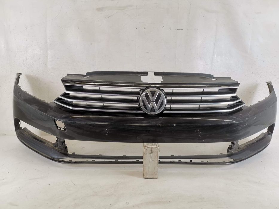 Предна броня с радиаторна решетка / Volkswagen VW Passat B8 [ - ] Ориг