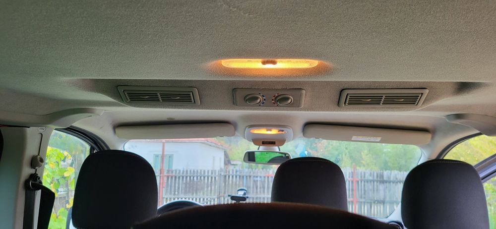 Vând URGENT Opel Vivaro B, lung, 8+1, 2017