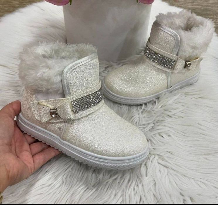 UGG uri pentru fetite