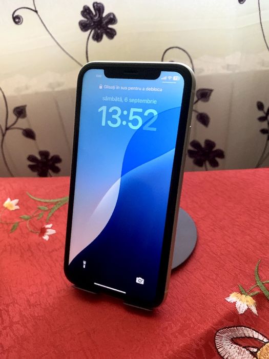 iPhone XR ca nou sănătate baterie 95%