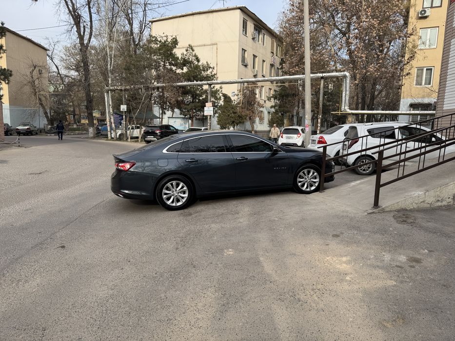 Срочно сотилади Malibu 2 Premier 2021/22 Parlament rang