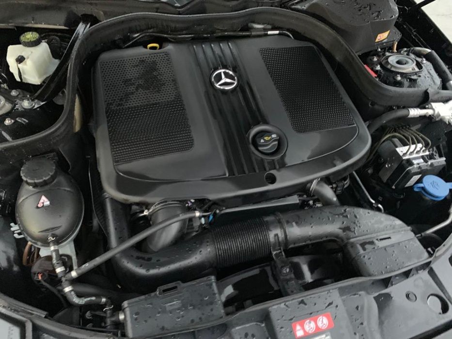 Dezmembrez mercedes cls w218/cls 350 4 matic/cls 250 cdi/pachet amg/