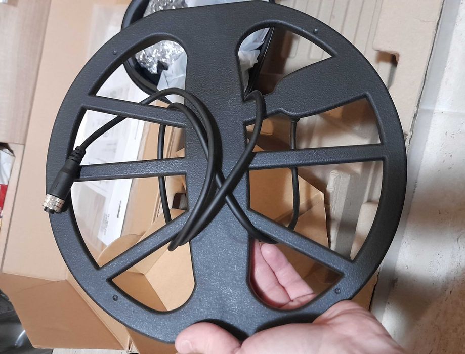 Металотърсач Minelab Equinox 800 НЕ ИСПОЛЗВАН!