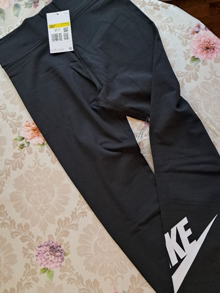 Colanți Nike  ,culoare negru, talie înaltă, material bumbac și elastan