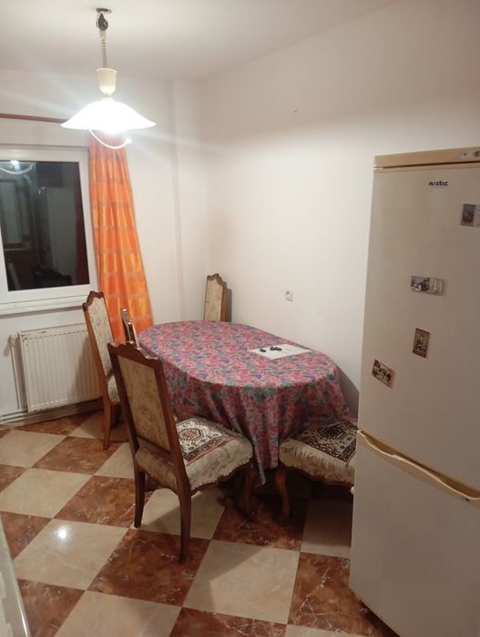 Închiriez apartament în Cluj