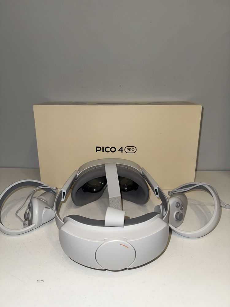 Продам VR очки pico 4 pro