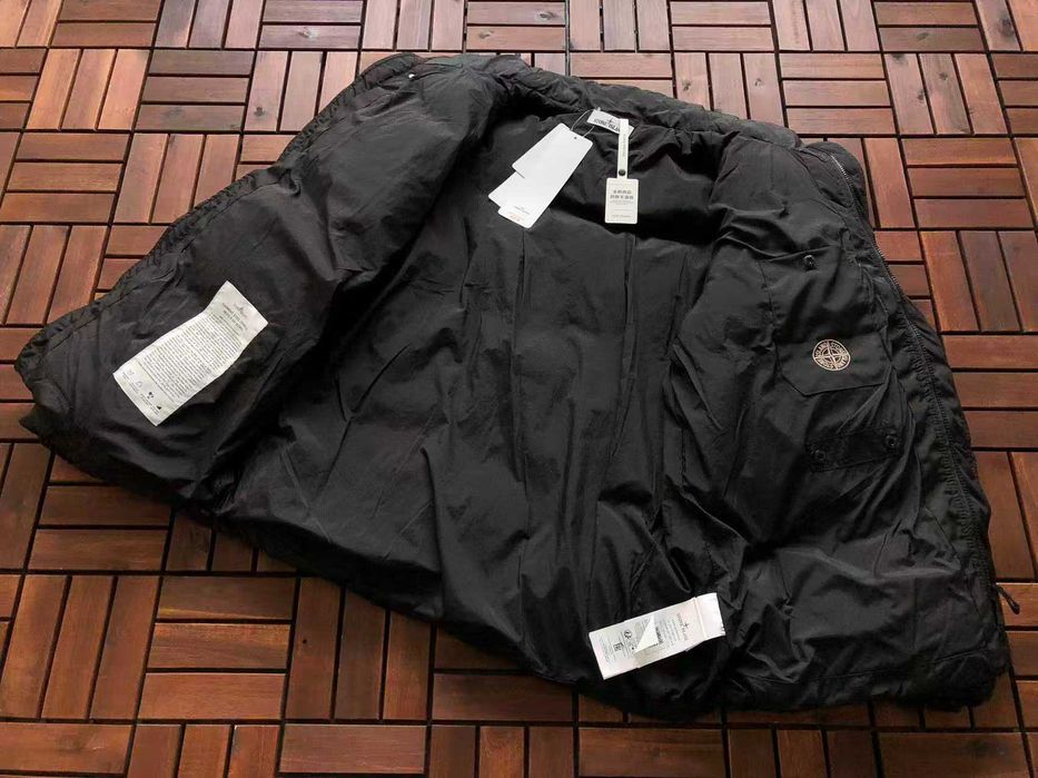 Geaca Stone Island cu puf Premium